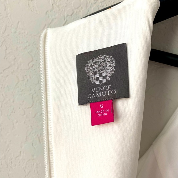 Vince Camuto crepe bodice sheath dress. Size 6. - Picture 3 of 4